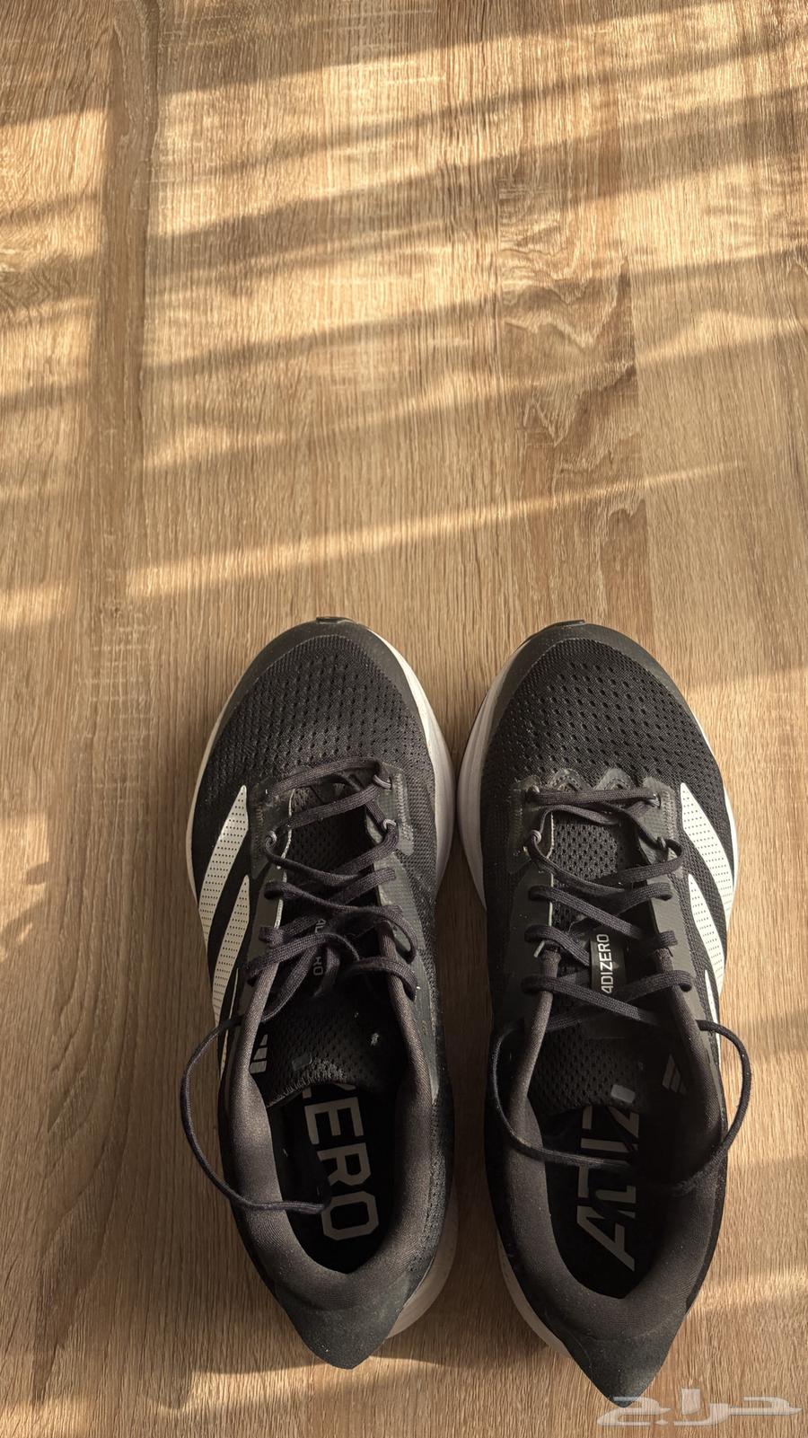 Running shoes64318422889218110