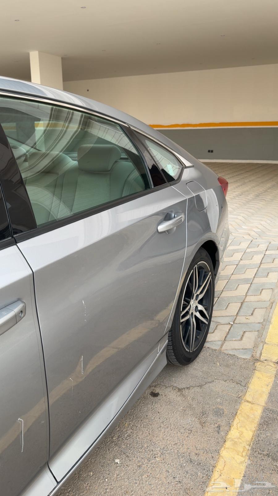 اكورد 2021 مخزن ماشي 51 الف فقط بدي وكاله64463074387073114