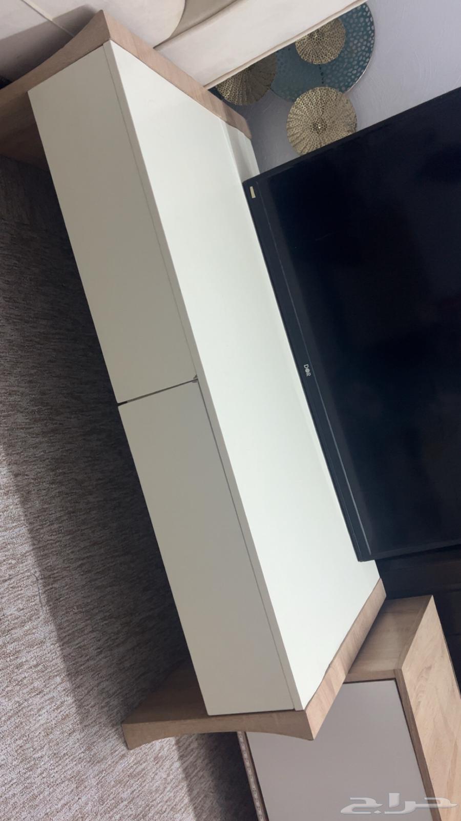 Clean screen and service table, reason for sale is its large size64314989701762110