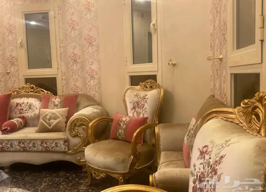 كنب بيج ووردي للبيع ع السوم..64256284337026113