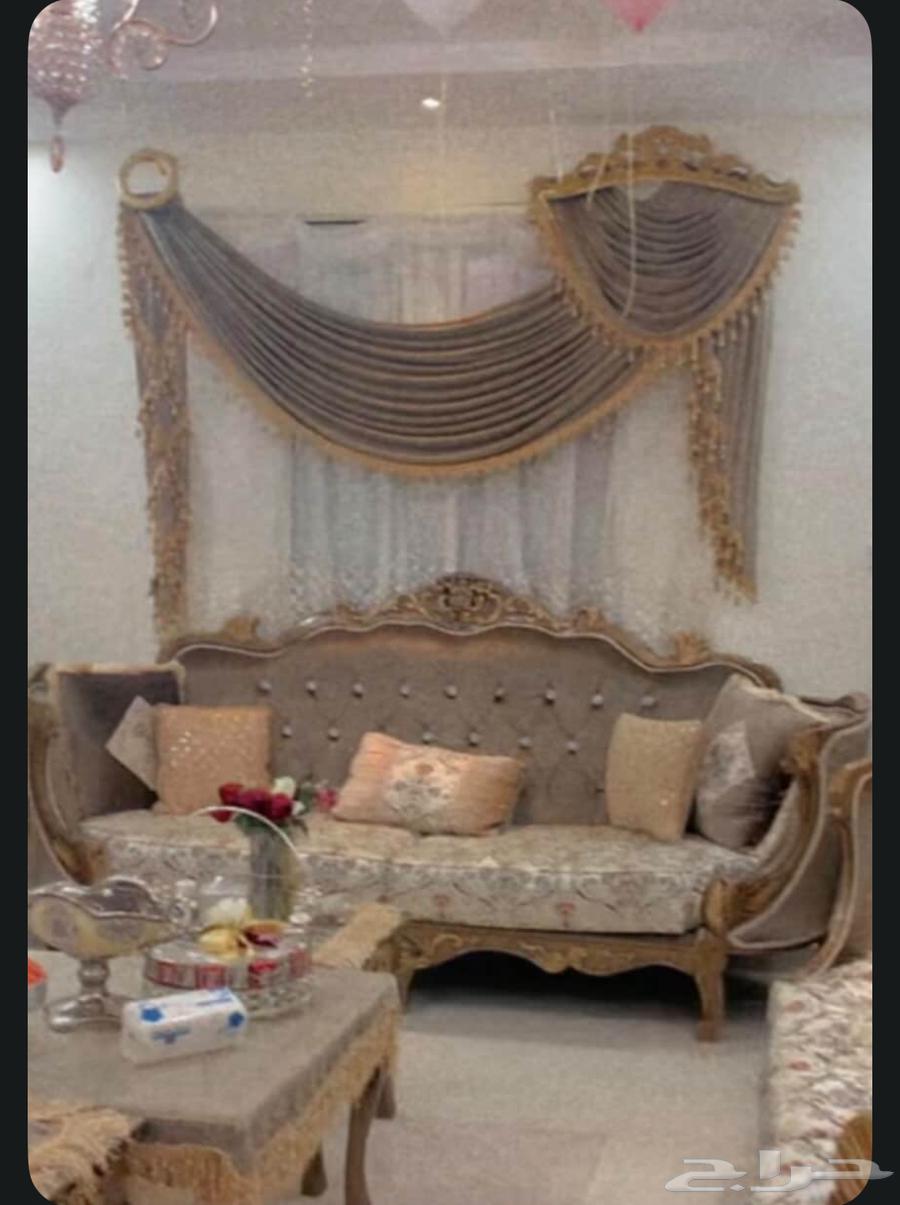 Sofas, tables, and curtains64317212702977113