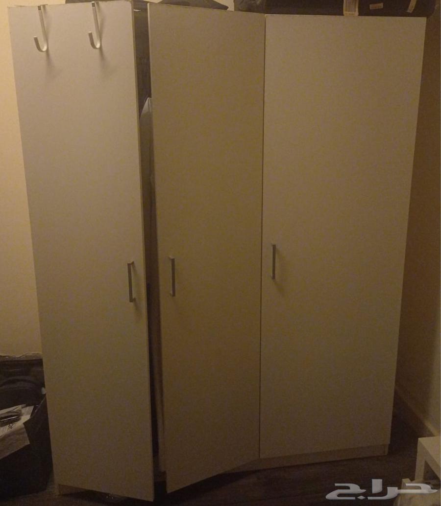 Two medium-sized IKEA cabinets, each 139 cm X 180 cm64317857571843111