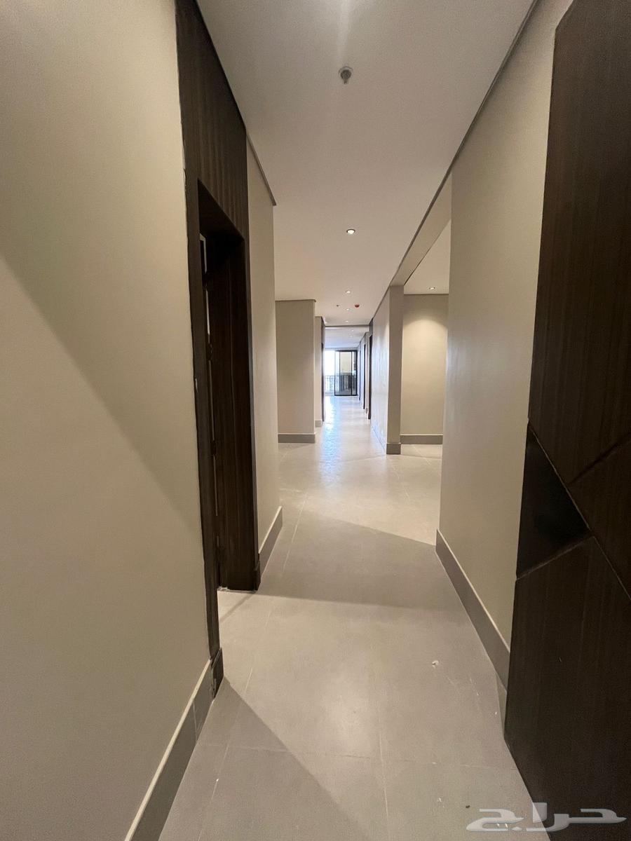 شقه للبيع من المالك مباشره حي الجامعيين الواحه لايوجد سعي63613616376579111