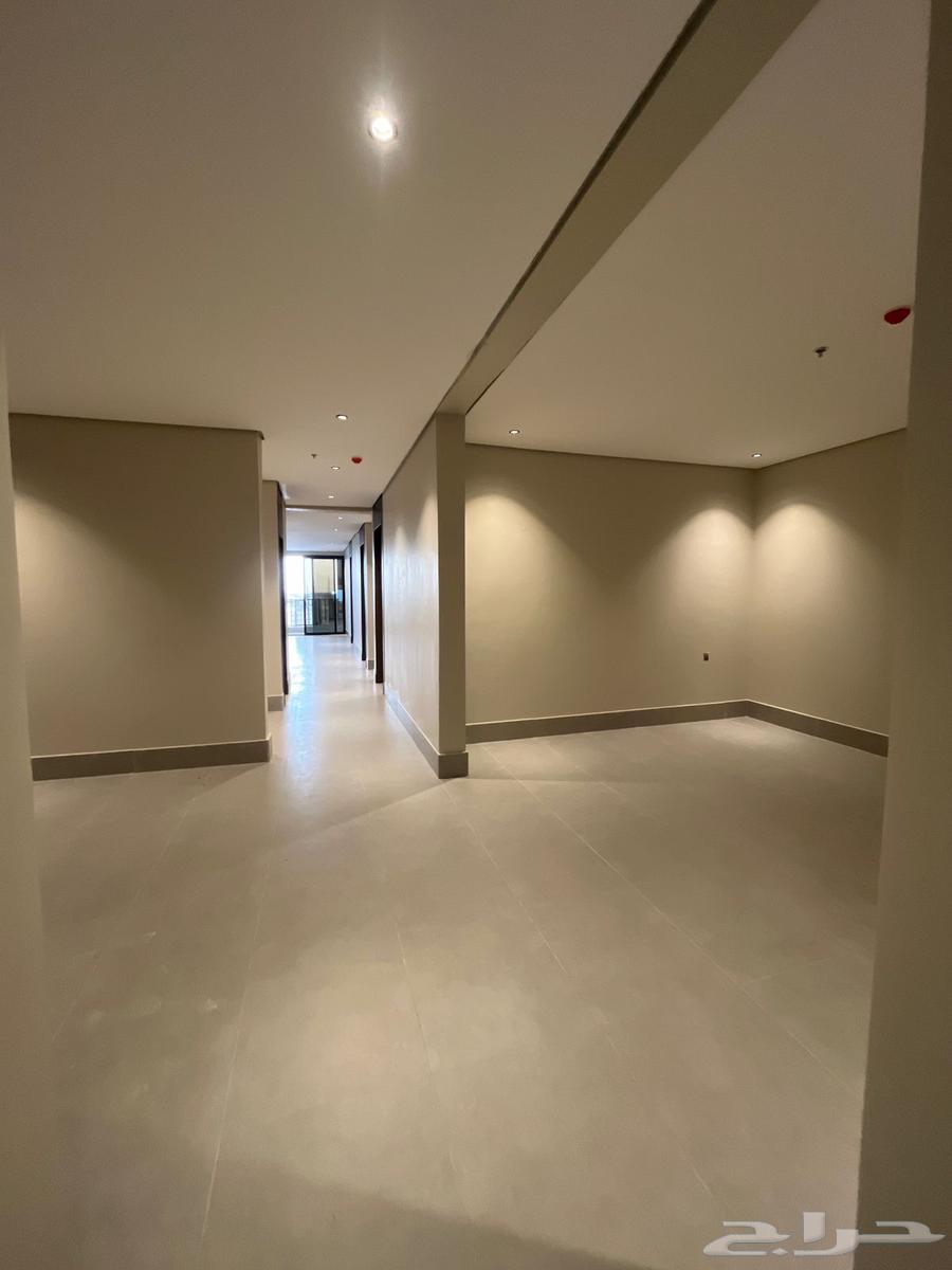 شقه للبيع من المالك مباشره حي الجامعيين الواحه لايوجد سعي63613616376579114