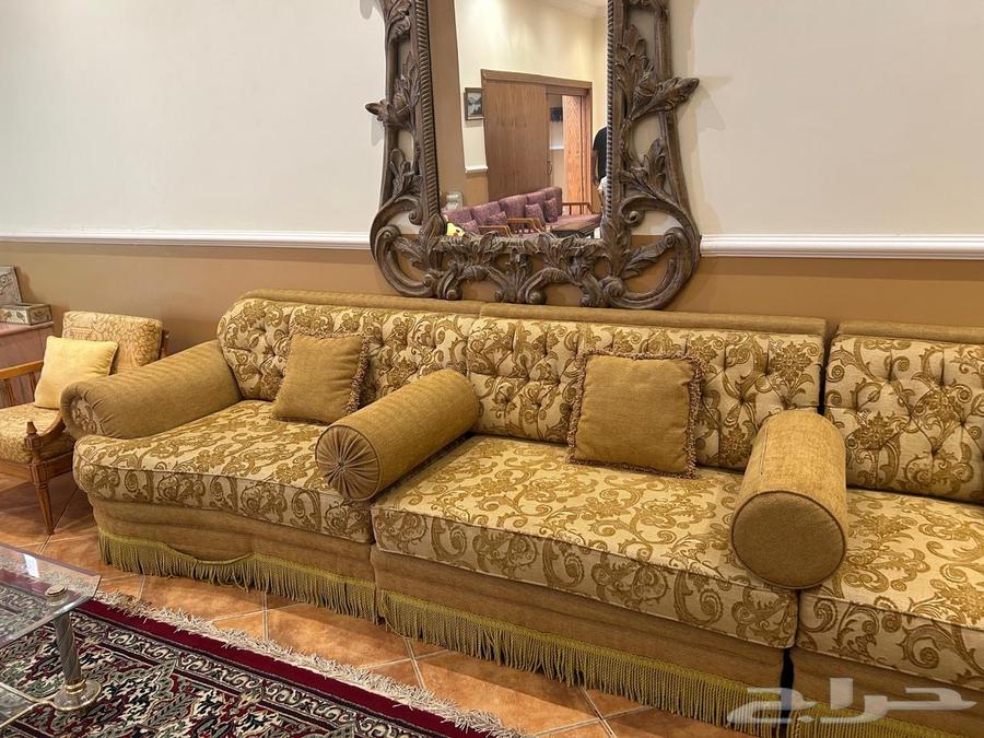 كنب زاوية بحالة ممتازة64321350982145113