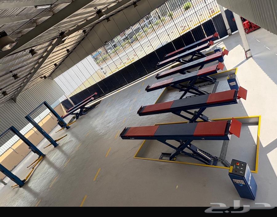 Two-column and four-column forklift with two years warranty64464646643459112