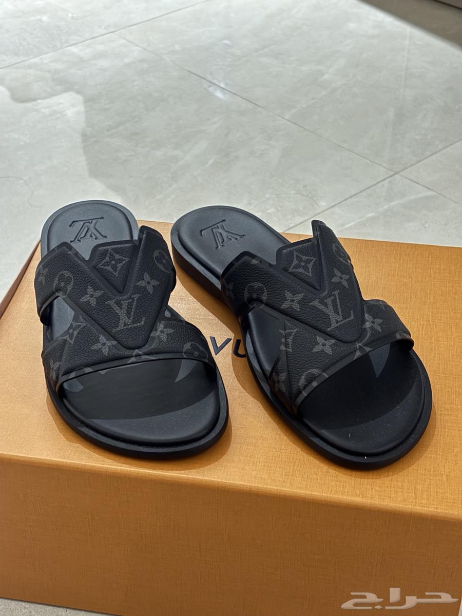 LV Slipper لويس فيتون64316100877825110