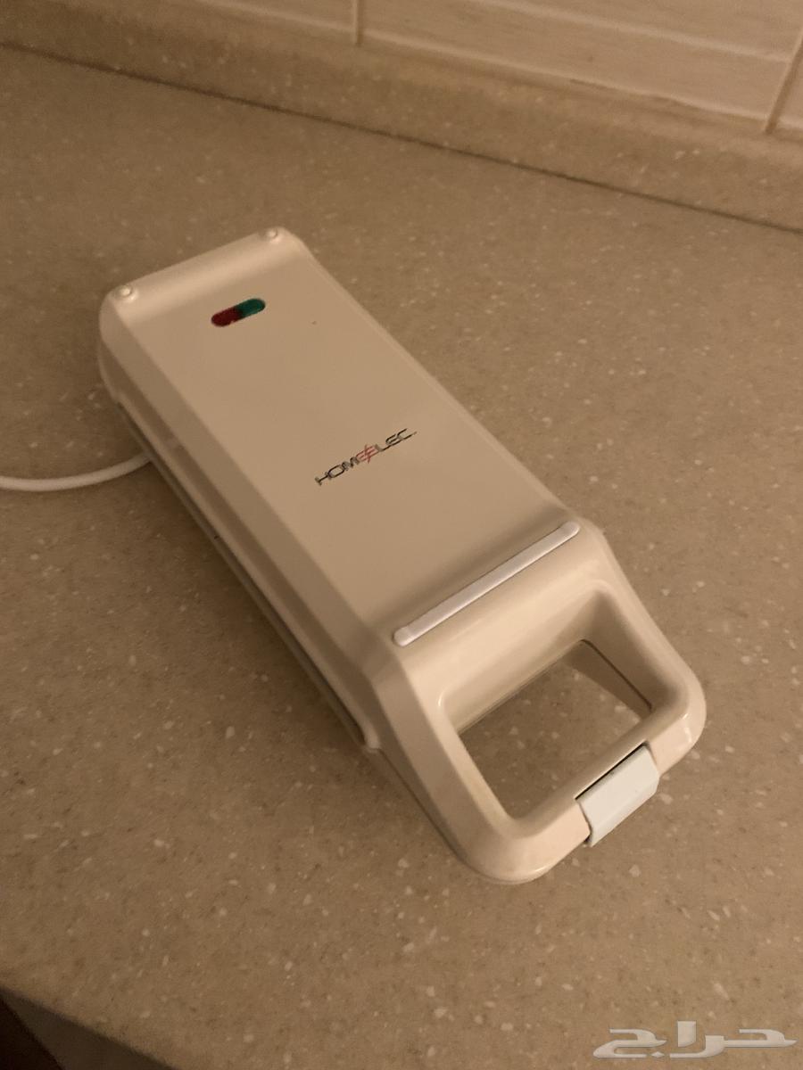 ألة قهوه للبيع وكرسي وأله وافل64318634602114114