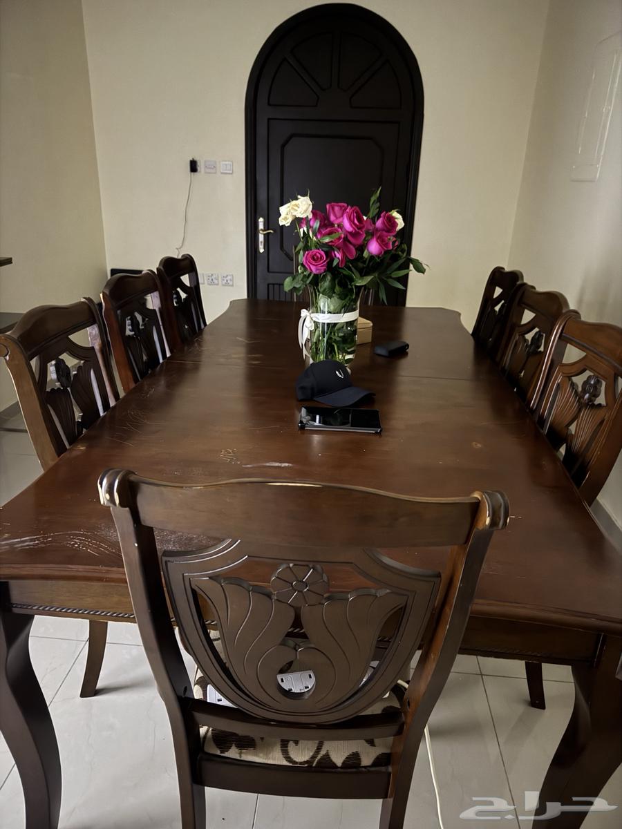 طاوله طعام شبه جديده من هوم سنتر 8 كراسي64312941295234111