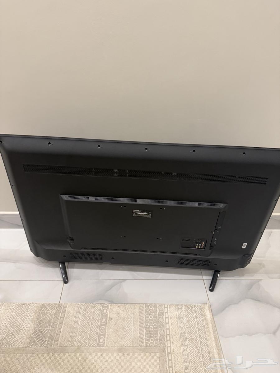 تلفزيون 55 بوصه وطاولة للبيع64324000598659112