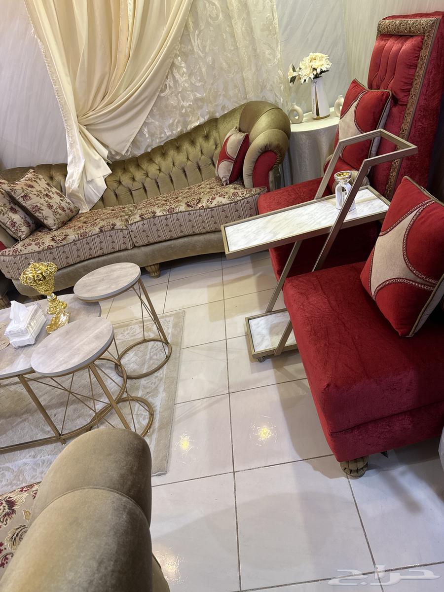 3 large and 4 small sofas64204716015234113
