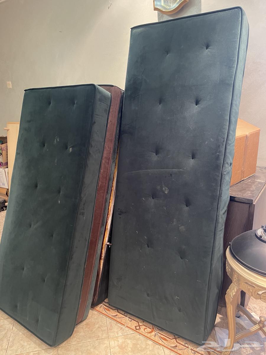 Floor cushion and backrests64320457577219111