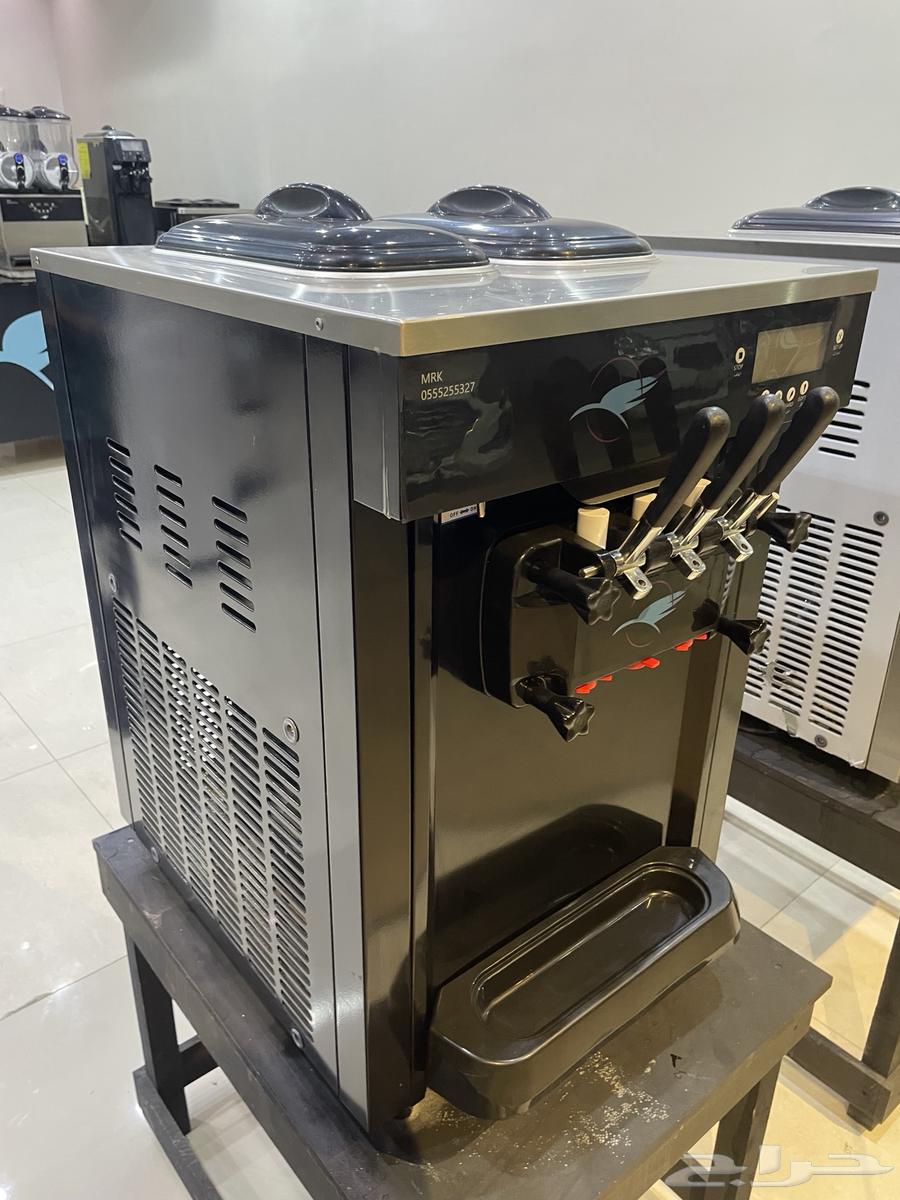 Medium-sized ice cream machine64464646607745111