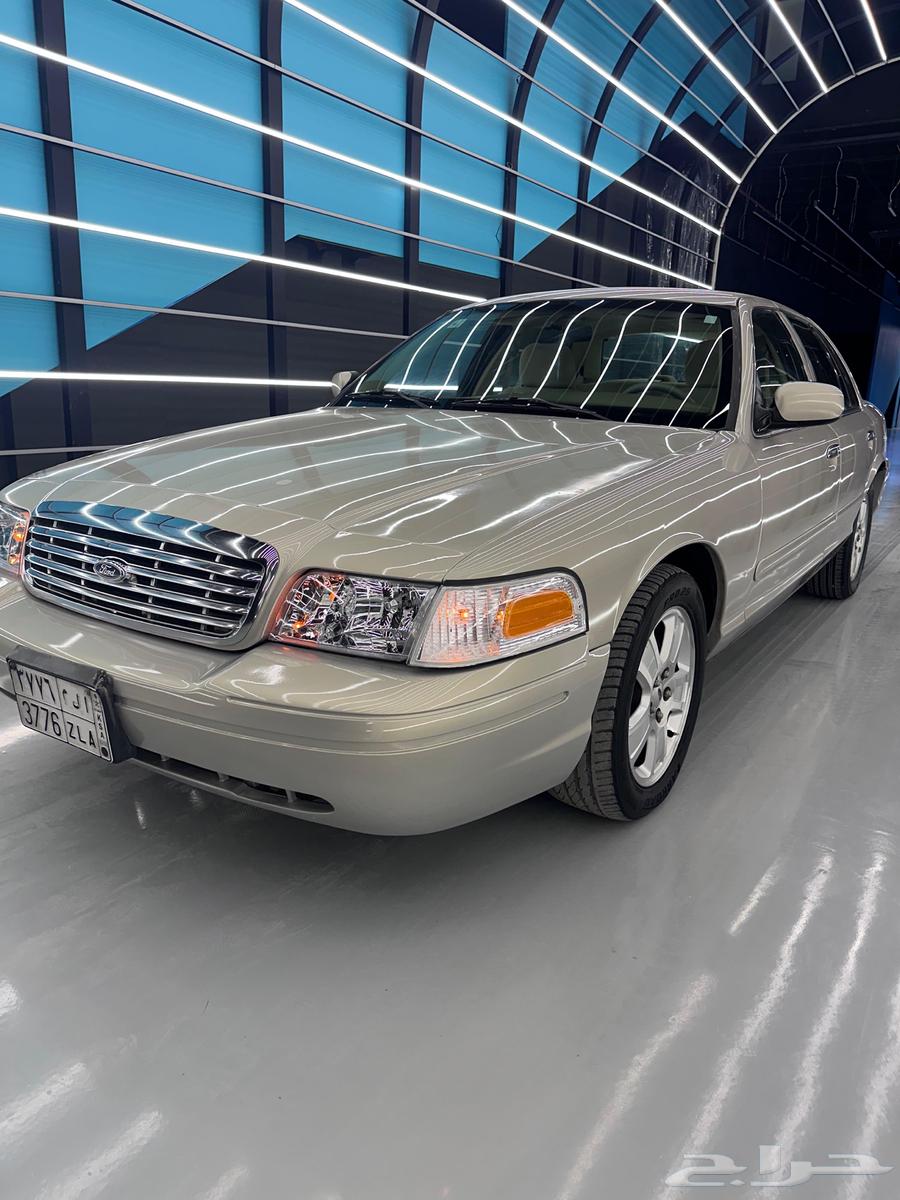 Crown Victoria64464761408258114