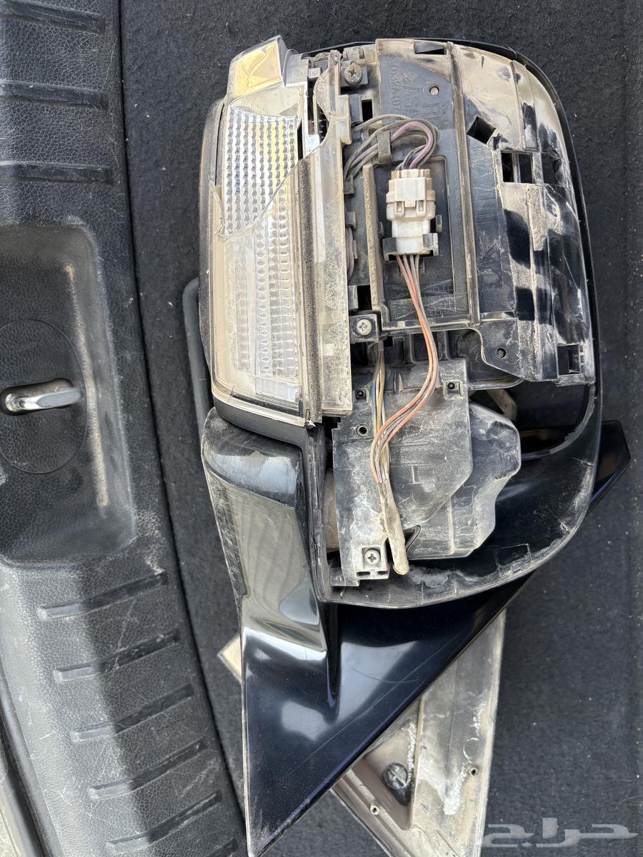 مراية باجيرو يسار مديل 2015 مكسورة64457391560707111