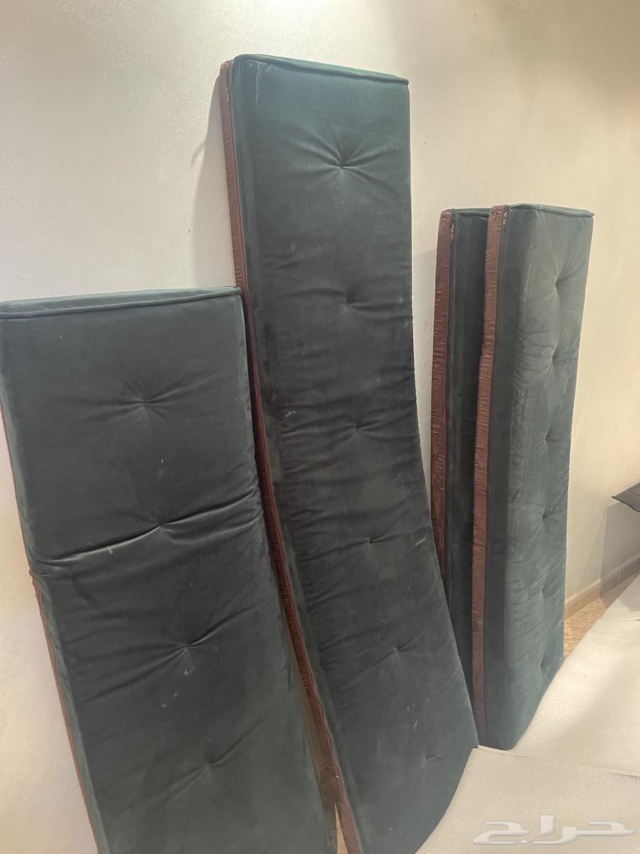 Floor cushion and backrests64320457577219110