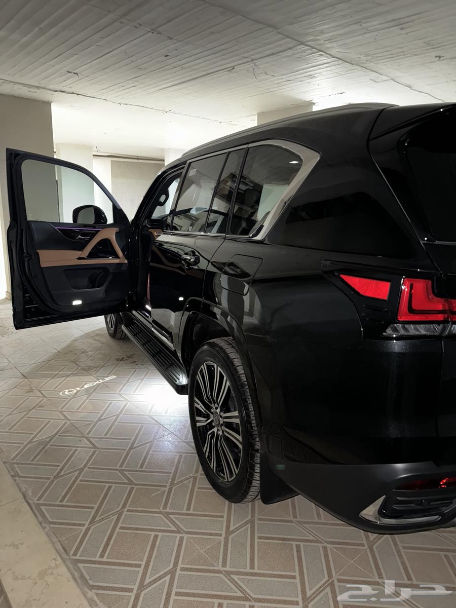 جيب لكزس فل كامل بريمي BB 202464453503262978114