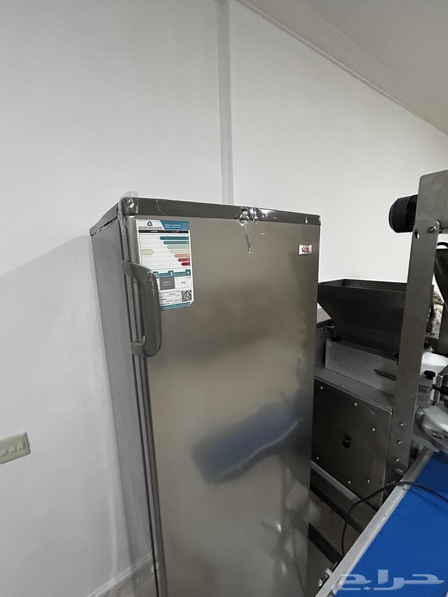 Large freezer for sale, used but clean condition64318528369409113