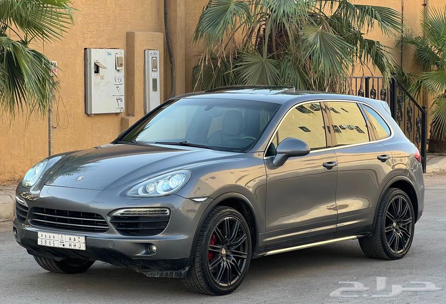 Porsche Cayenne 2012 (Excellent Condition)64461815243010111