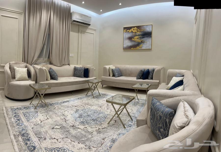 كنب عالي مع فرشه وطاولات خدمه64320729584003110