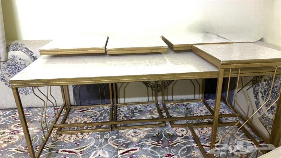 Tables and carpets for sale at a symbolic price64319450253441110