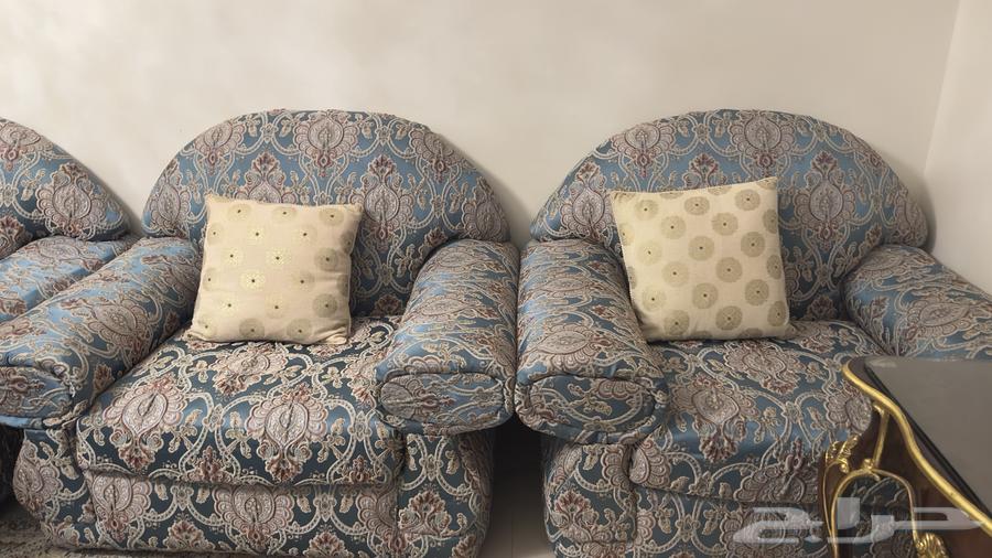 Luxurious sofa set with curtains64313075294338114