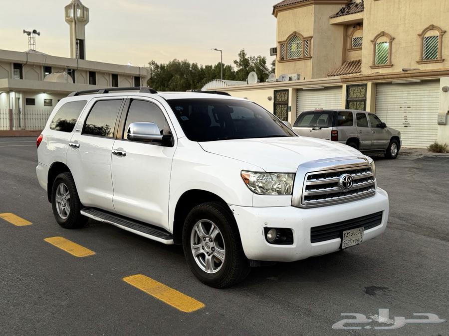 تويوتا سيكويا 2010 قمة النظافة وممشى قليل64462786999043110