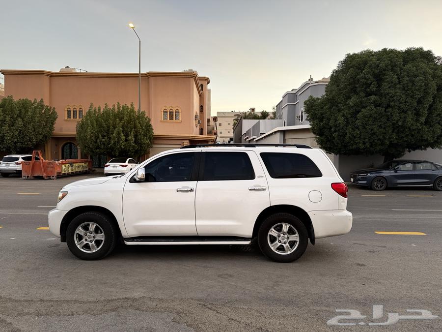 تويوتا سيكويا 2010 قمة النظافة وممشى قليل64462786999043113