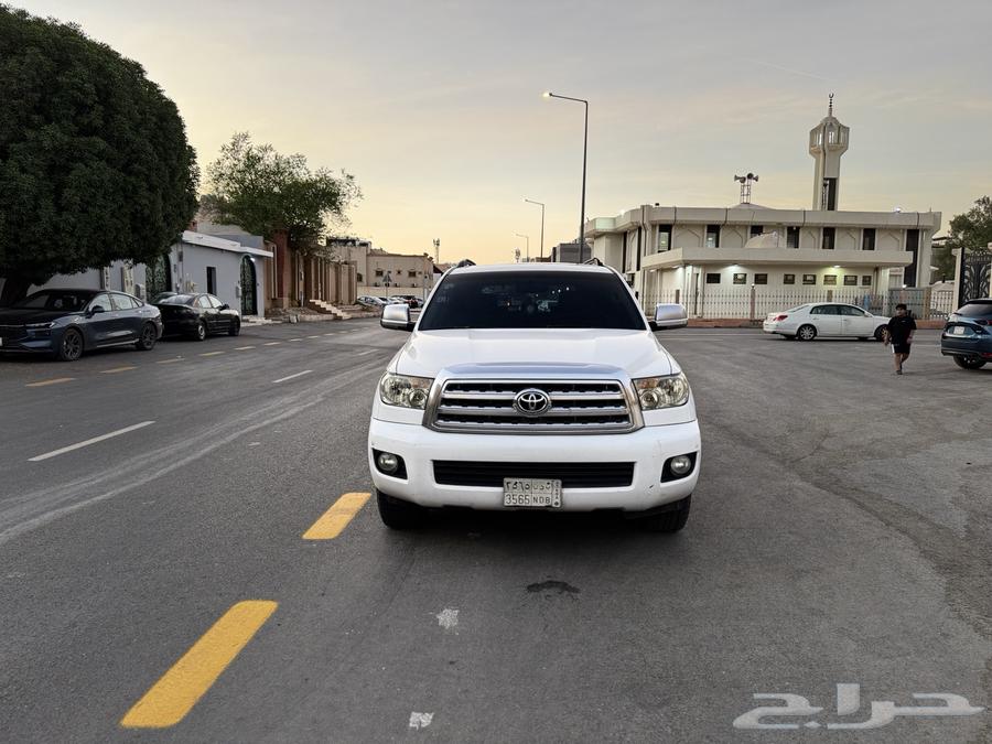 تويوتا سيكويا 2010 قمة النظافة وممشى قليل64462786999043112