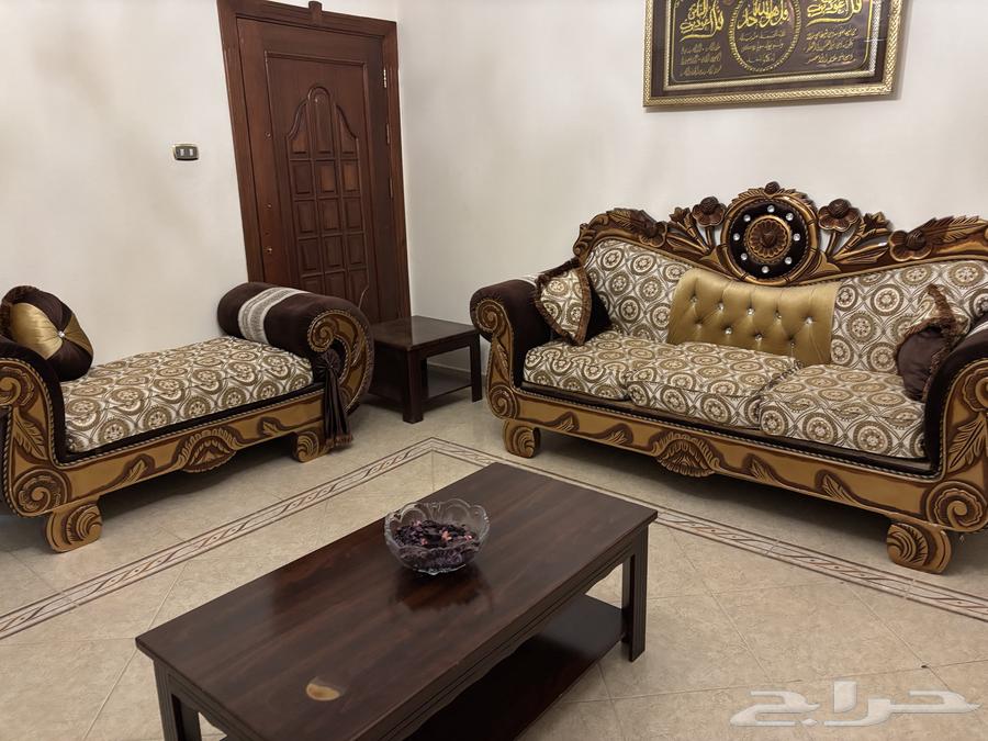 Sofa set, air conditioner, buffet64323169328514111