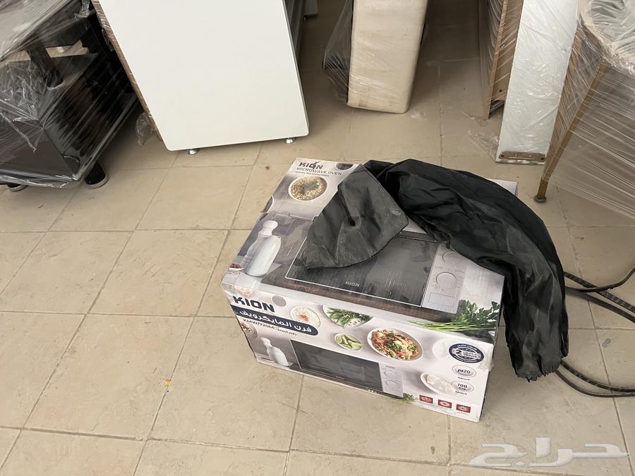 اثاث للبيع استخدام ستة شهور الي يبي شي يتواصل64321547651203111