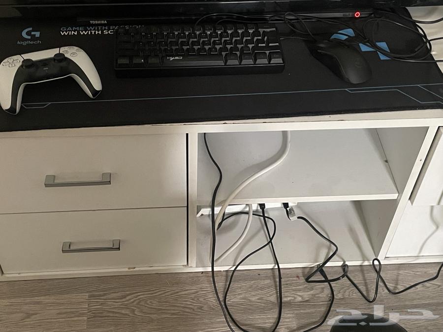 شاشه و طاوله لبيع64319165721473113