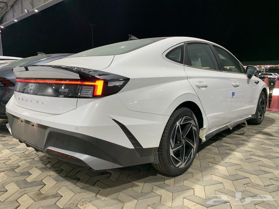هيونداى سوناتا سمارت ابيض سقف اسود بسعر مميز جدا64455440596355114