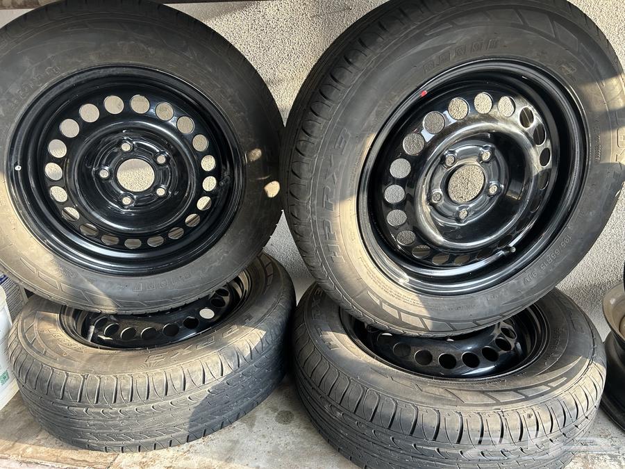 جنوط النترا مقاس 15 وعليها كفرات64456721332611112