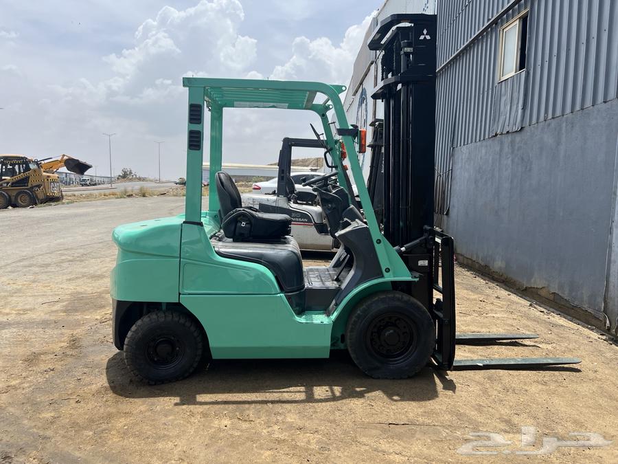 رافعة شوكية 2.5طن ديزل للبيع موديل 2010 ميتسو بيشي ياباني64457473533443110