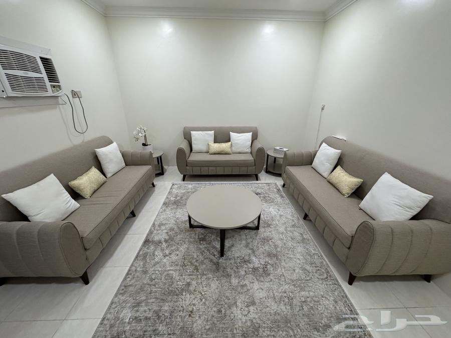 كنب نظيف طاولات إيكيا جانبية ووسطية للبيع64316056160513110