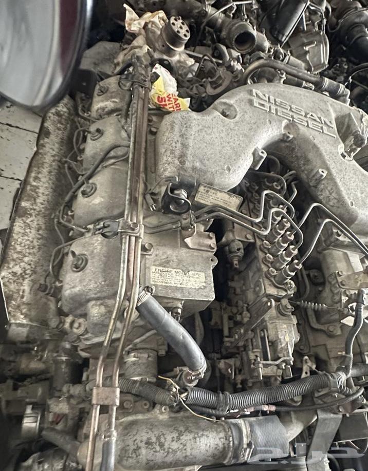 للبيع مكينتان نيسان وميتسبوشي 8 بستم حق كرينات64458318889089110