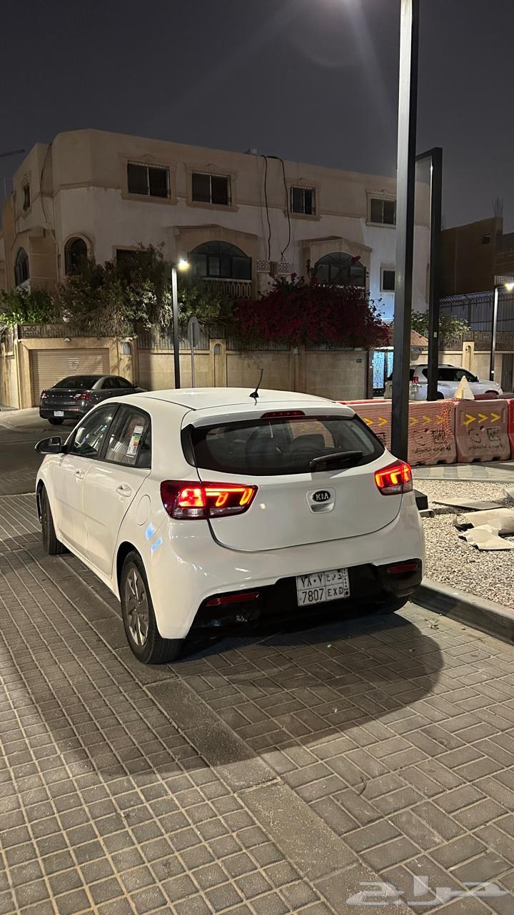 Kia Rio 201963618059351939114