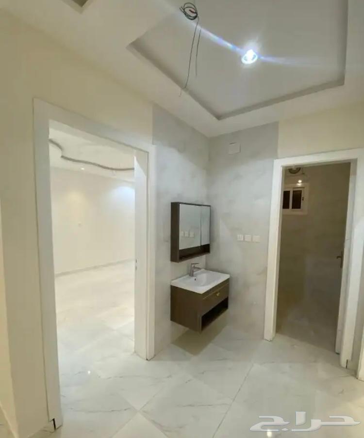 دور للبيع بحي رحاب مؤسس مصعد ع ارض مساحة 577 متر..63613844119427113