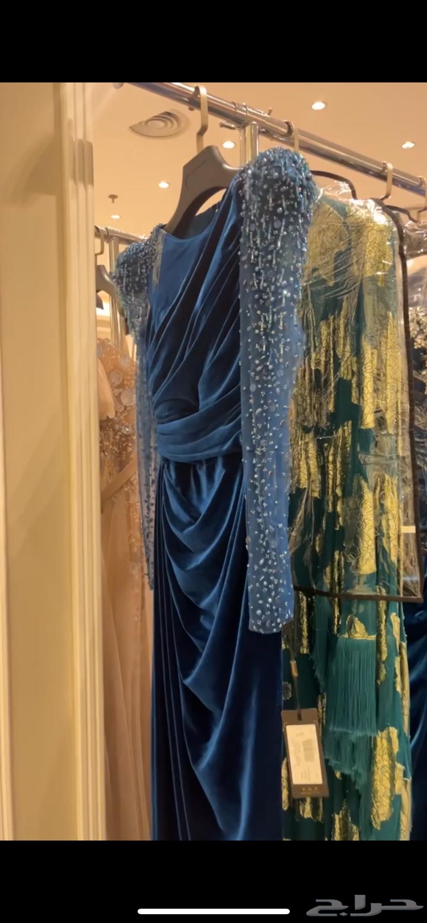 فستان من محل بلان بي64313653306754110