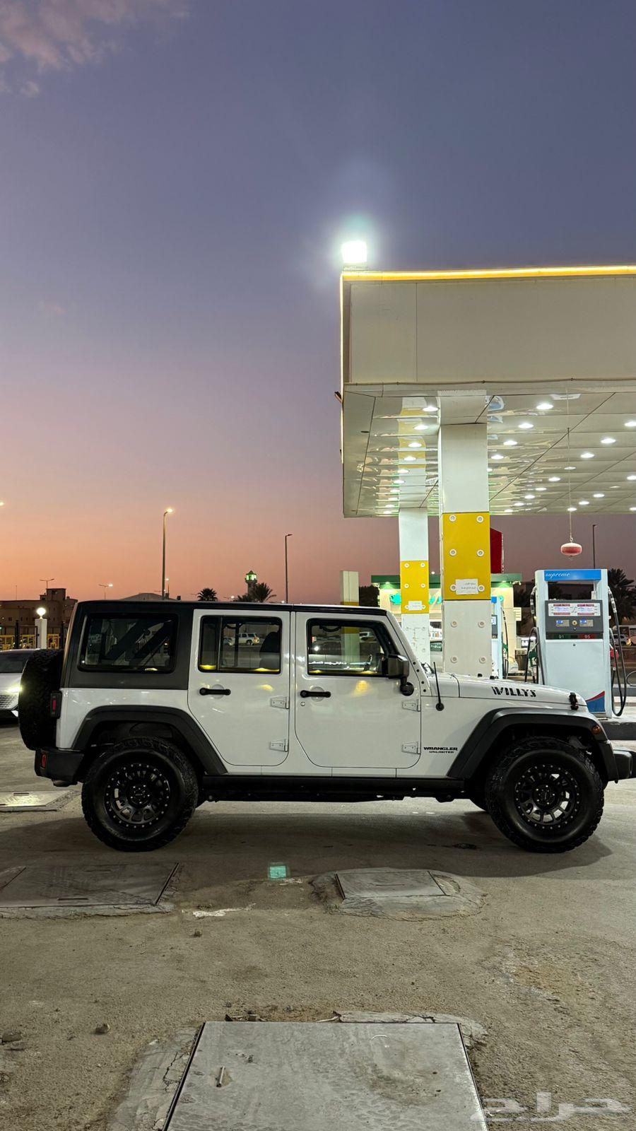 جيب رانجلر سبورت بلس 201764463348187394112