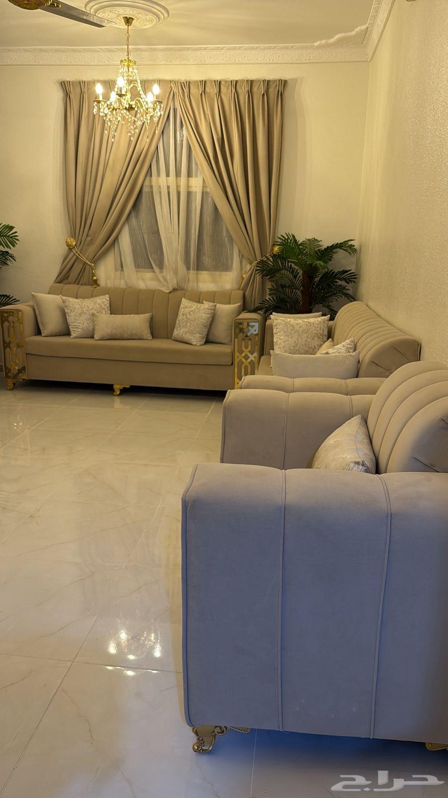 Sofas64322778161922112