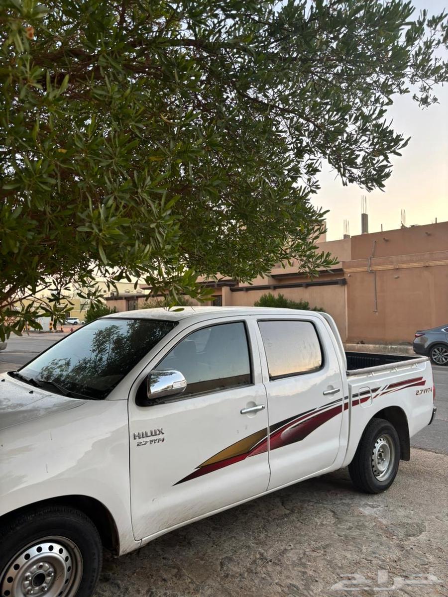 Highlux 2012, painted in many places, transmission and engine are guaranteed64462828033411111