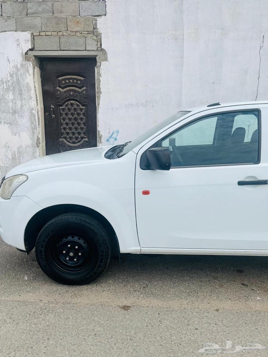 Isuzu dmax for sale 2019 standard 360 km 49k price64453038408065112