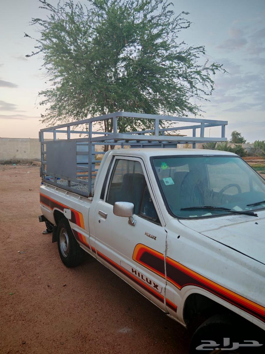 Toyota Hilux and Net Abu Ghummar one 84 model64456558124418114