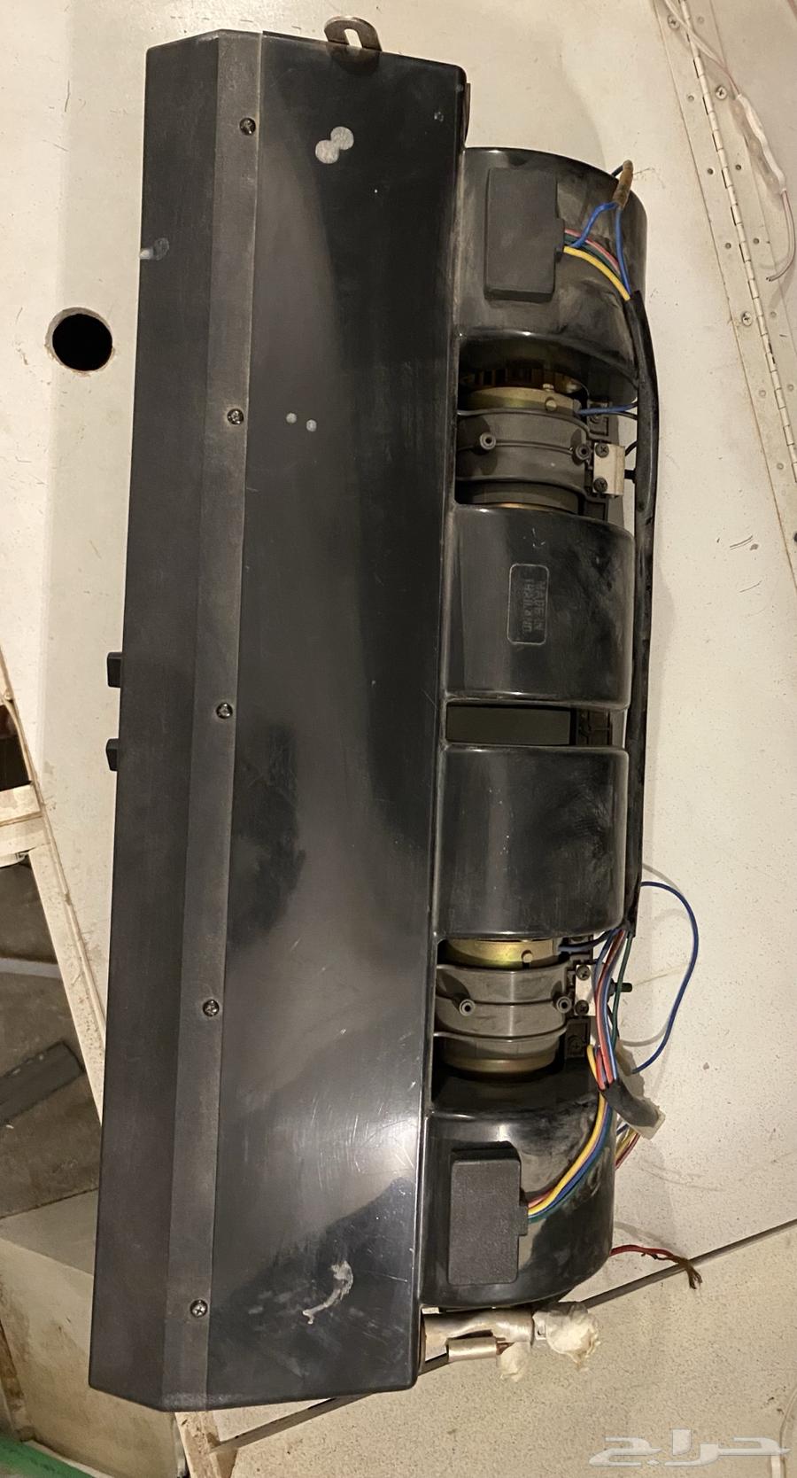 12 Volt Air Conditioner with Four Openings64458496988035112