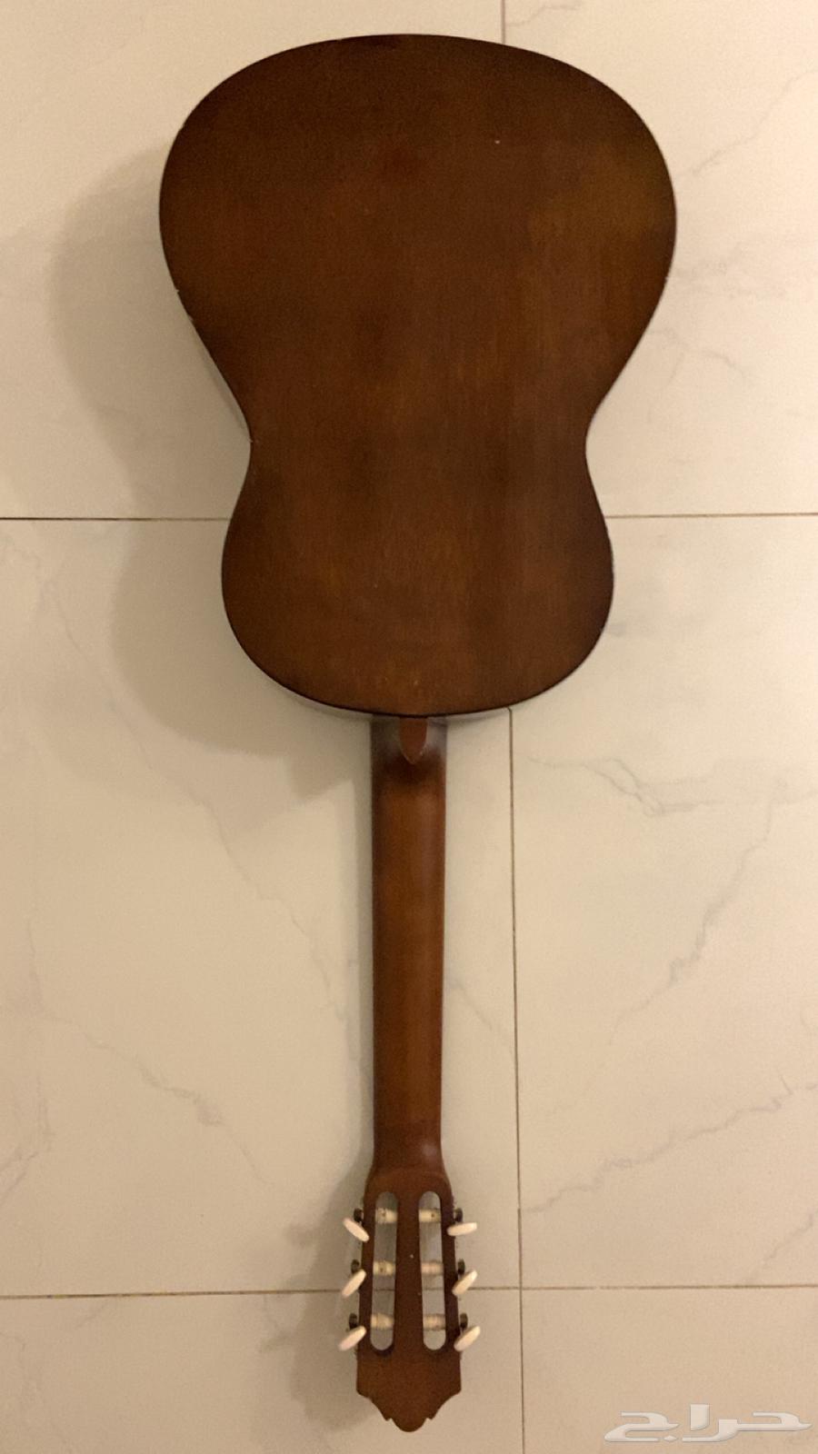 قيتار ياماها كلاسيك c4064334898643458112