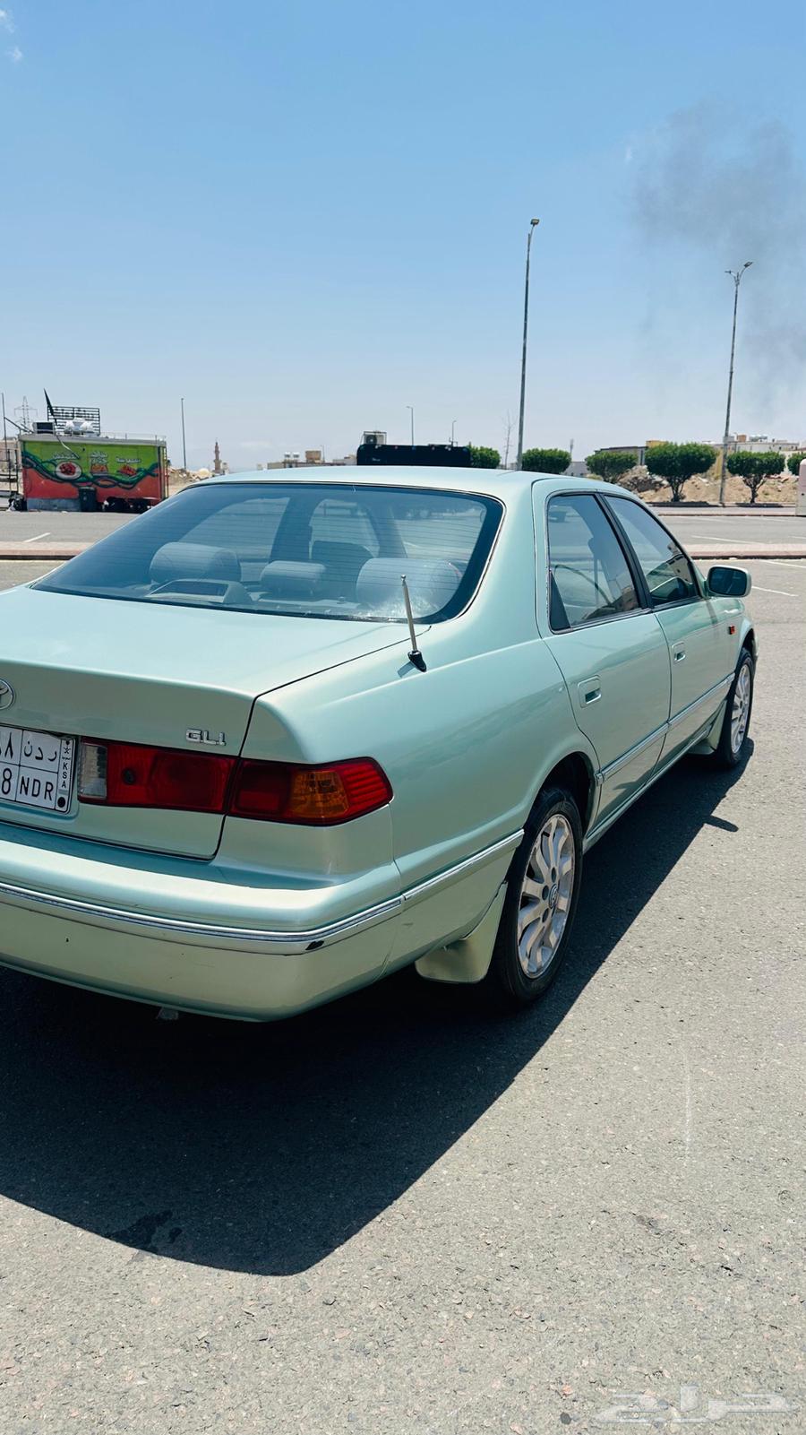 للبيع كامري موديل 2000 XLi64467690411395113