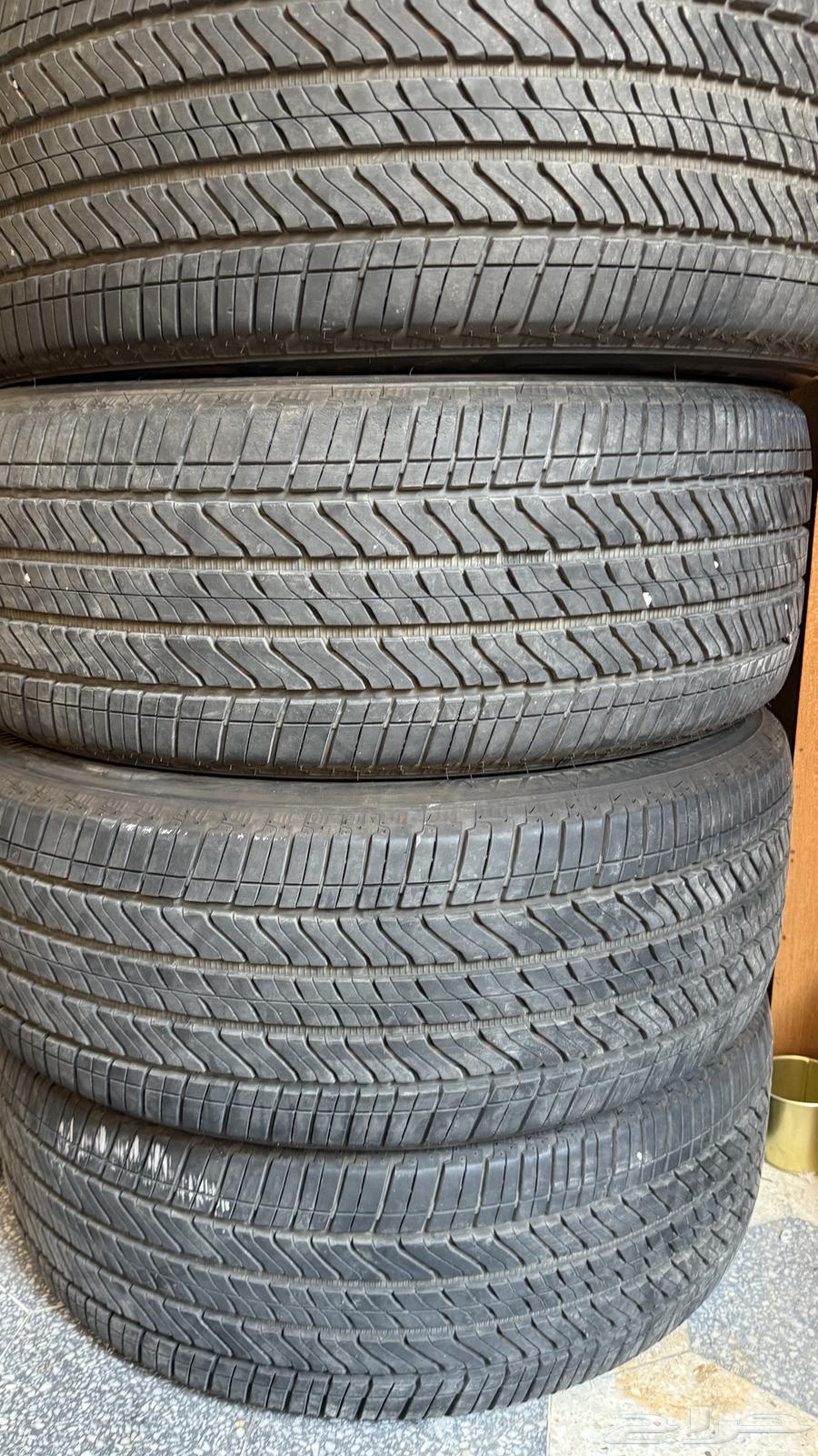 تم توفير كفرات بيرجستون نظيفة جدا  مقاس 22 50 27564469167397121111