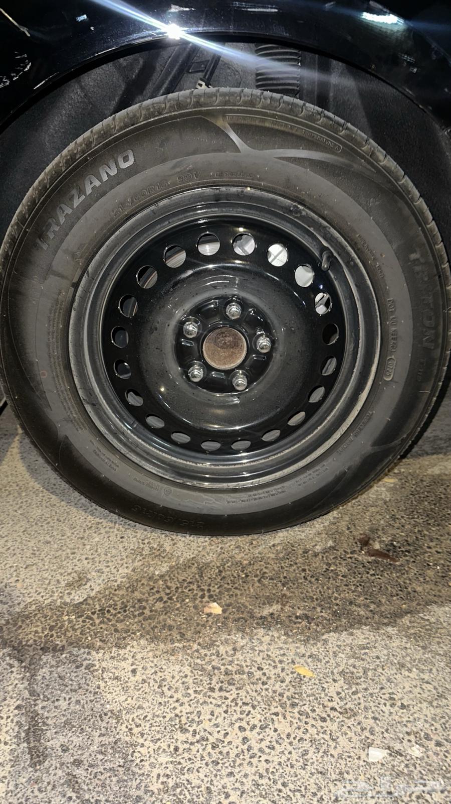 للبيع طقم 4 جنوط مقاس 16 صيني مع كفرات بن شيهون64477282808450111